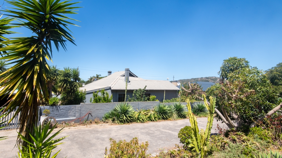 4 Bedroom Property for Sale in Die Eiland Western Cape